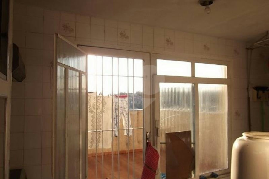 Sobrado à venda com 4 quartos, sendo 1 suíte, em Vila Isolina Mazzei, São Paulo, SP