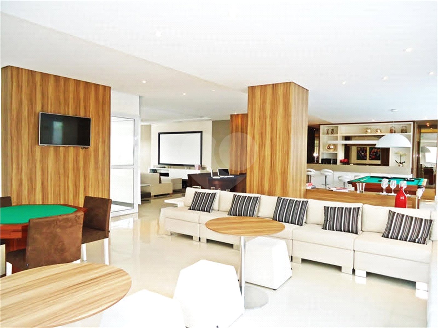 Apartamento à venda com 3 suítes em Santa Teresinha, São Paulo, SP