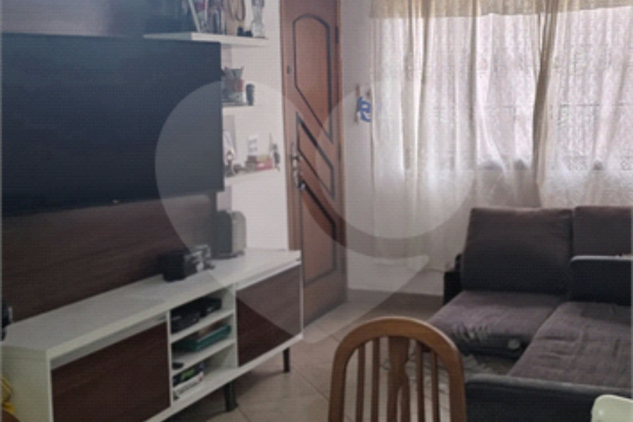 Sobrado à venda com 3 quartos em Santa Terezinha, São Paulo, SP