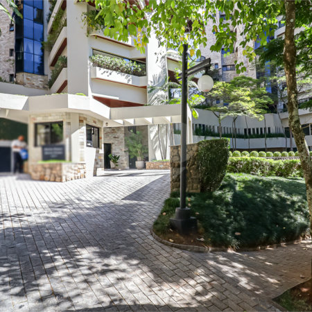 Apartamento à venda ou para alugar com 4 suítes em Jardim Vitória Régia, São Paulo, SP