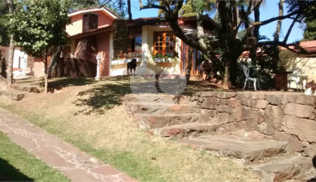 Casa à venda ou para alugar com 3 quartos, sendo 1 suíte,  em Roseira, Mairiporã, SP