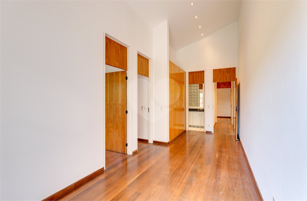 Casa Térrea à venda com 3 quartos, sendo 1 suíte, em Granja Julieta, São Paulo, SP