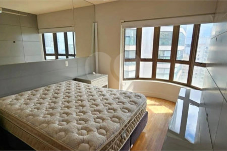 Apartamento à venda com 4 quartos, sendo 3 suítes, em Jardim Paulista, São Paulo, SP