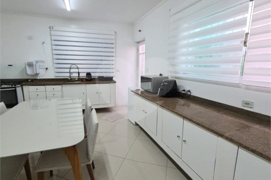 Sobrado à venda com 5 quartos, sendo 2 suítes, em Vila Guilherme, São Paulo, SP