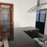 Casa à venda com 3 suítes no condomínio Santa Isabel I, Louveira - SP