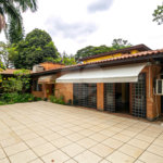 Casa à venda com 4 quartos, sendo 1 suíte, em Jardim Marajoara, São Paulo, SP