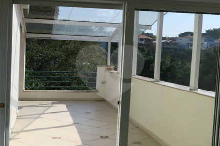 Casa à venda com 3 suítes em Vila Inah, São Paulo, SP