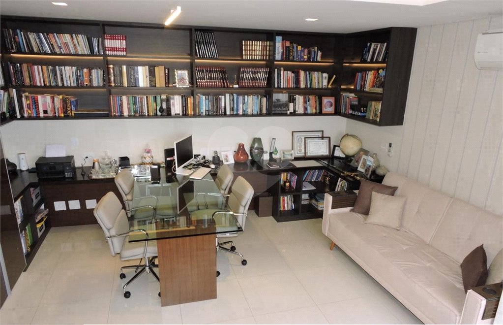 Cobertura à venda com 3 suítes em Vila Morse, São Paulo, SP