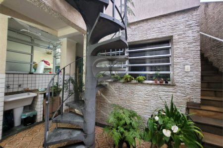 Sobrado à venda com 5 quartos, sendo 2 suítes, em Jardim Vera Cruz, São Paulo, SP