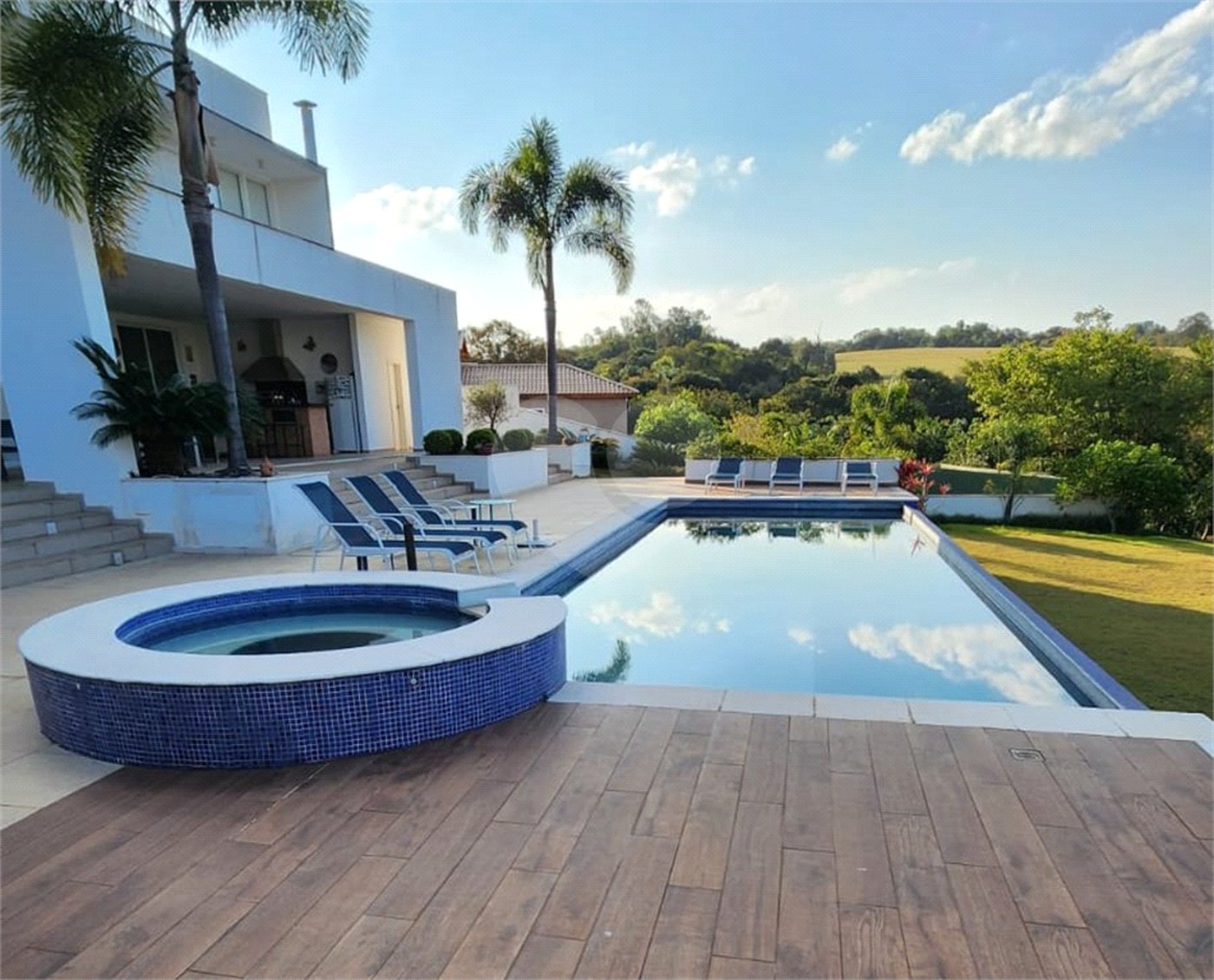 Casa à venda com 4 suítes no condomínio Village Ipanema 1, Araçoiaba da Serra - SP