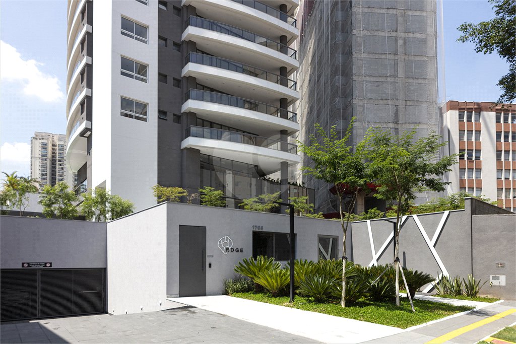 Apartamento para alugar com 2 suítes em Vila Olímpia, São Paulo, SP