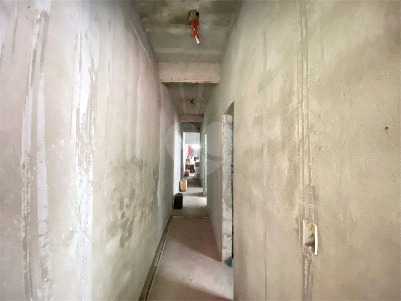 Sobrado à venda com 3 quartos, sendo 1 suíte, em Jardim Quaresmeira II, Suzano, SP