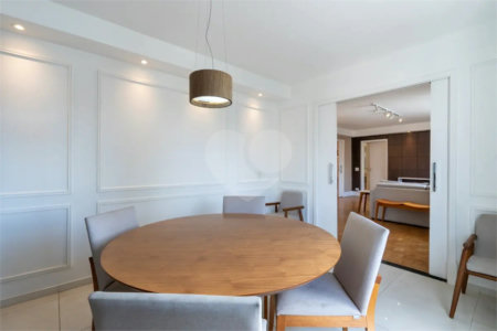 Apartamento à venda com 3 quartos, sendo 1 suíte, em Itaim Bibi, São Paulo, SP