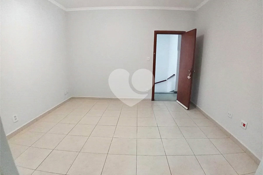 Sobrado à venda com 13 quartos, sendo 1 suíte,  em Jardim São Paulo(zona Norte), São Paulo, SP