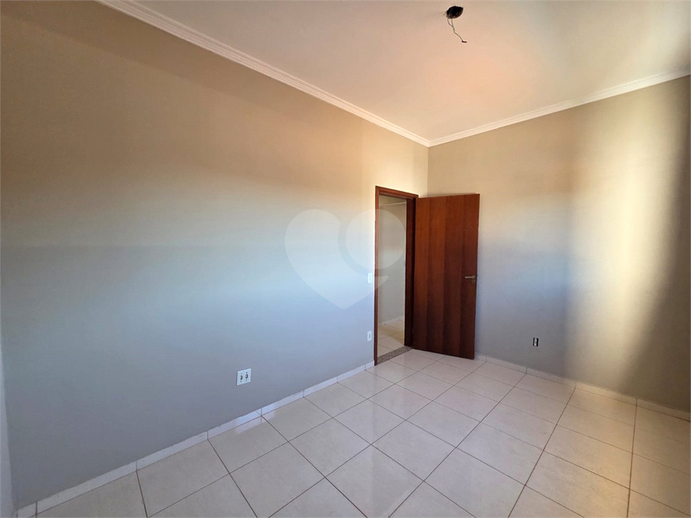 Casa à venda com 3 quartos, sendo 1 suíte, em Vila José Salem, Itapetininga, SP