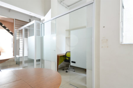 Sobrado à venda ou para alugar com 4 quartos em Vila Clementino, São Paulo, SP
