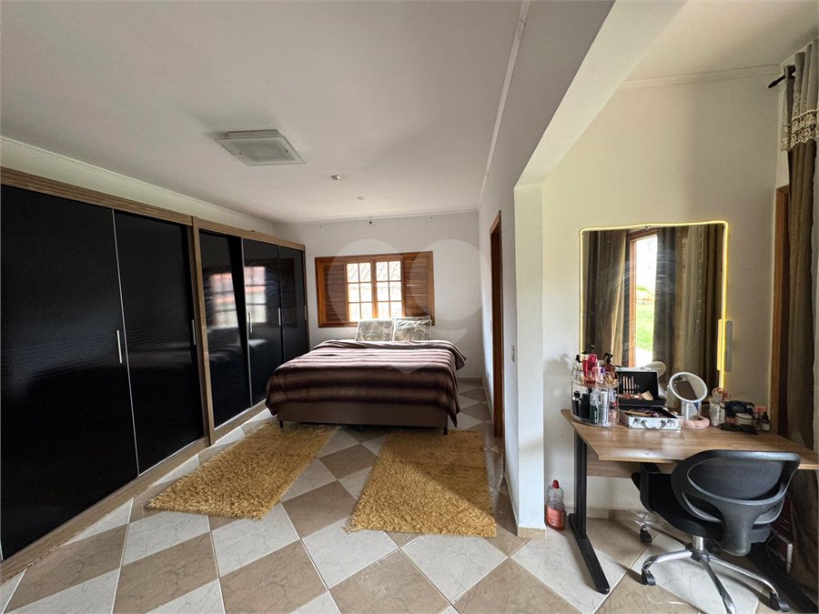 Casa à venda com 3 quartos, sendo 1 suíte, no condomínio Haras São Luiz, Salto - SP