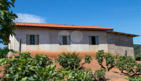 Sítio à venda no Centro, Morungaba, SP