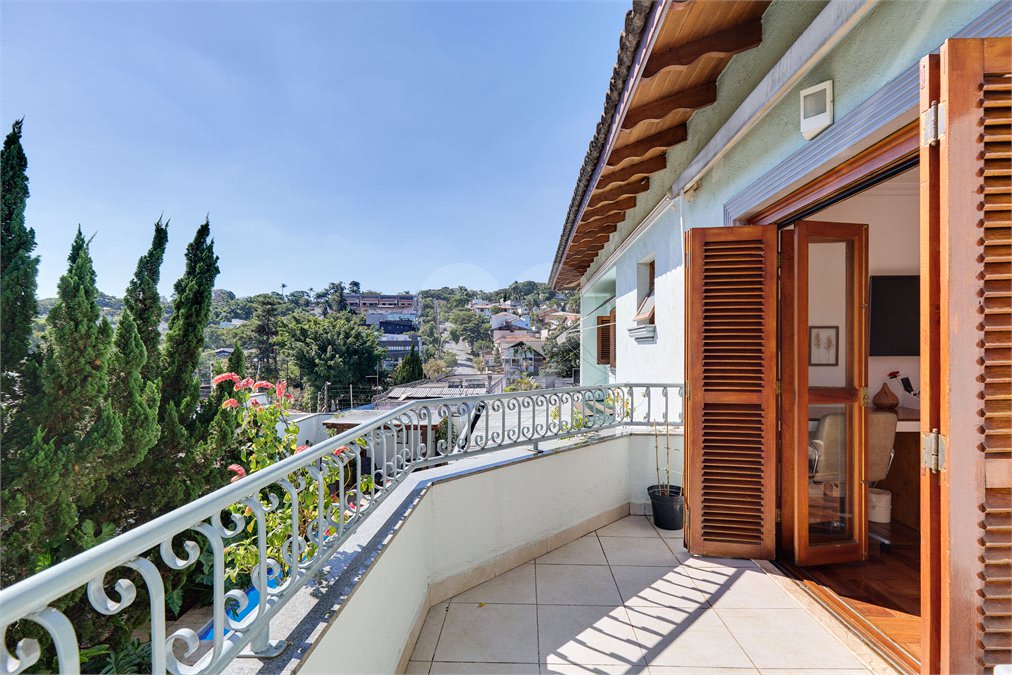 Casa à venda com 4 suítes no condomínio Fontana Verde, São Paulo - SP