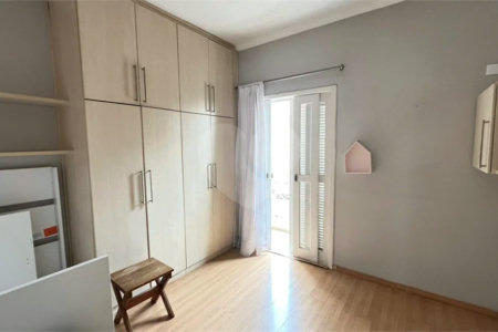 Casa à venda com 3 quartos, sendo 1 suíte, no condomínio Villagio Tramway, São Paulo - SP
