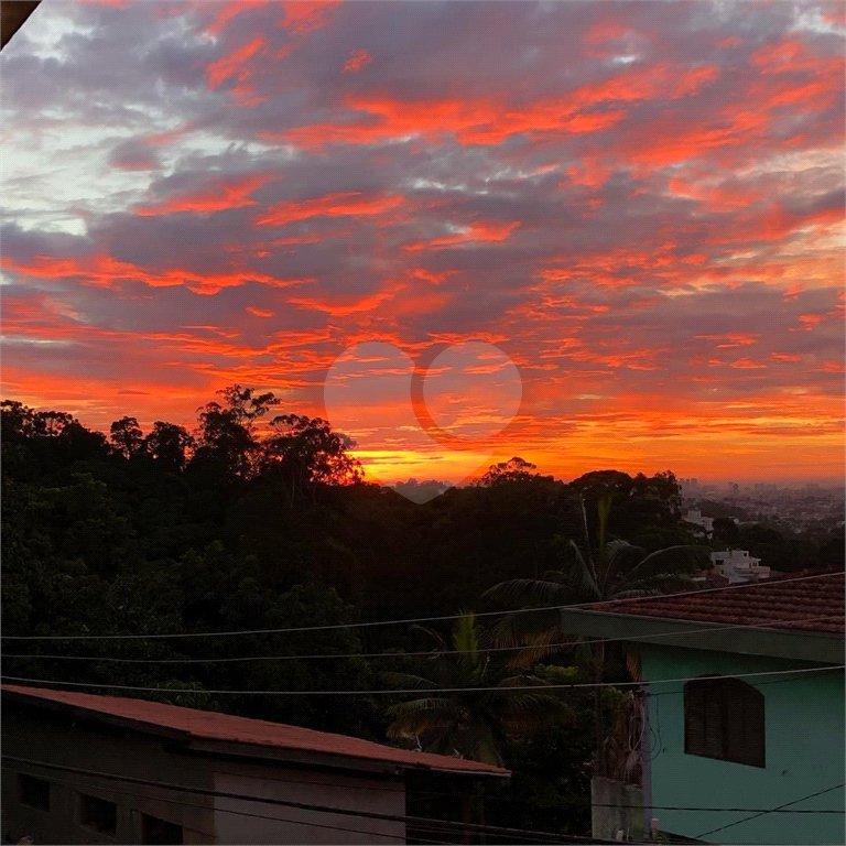 Sobrado à venda com 3 quartos, sendo 1 suíte, em Tremembé, São Paulo, SP