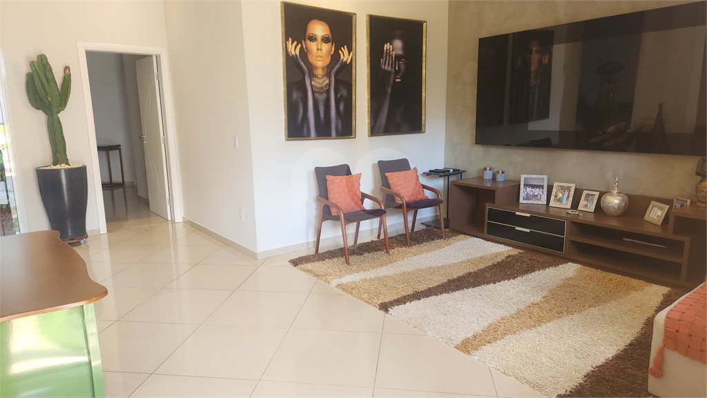 Casa à venda com 3 suítes no condomínio Vivendas do Lago, Sorocaba - SP