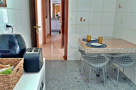 Apartamento à venda com 3 quartos, sendo 1 suíte, em Vila Mariana, São Paulo, SP