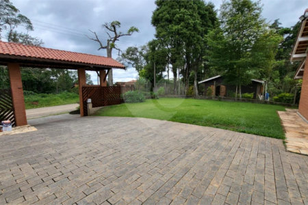 Chácara à venda com 3 quartos, sendo 2 suítes, em Planalto Verde, São Roque, SP