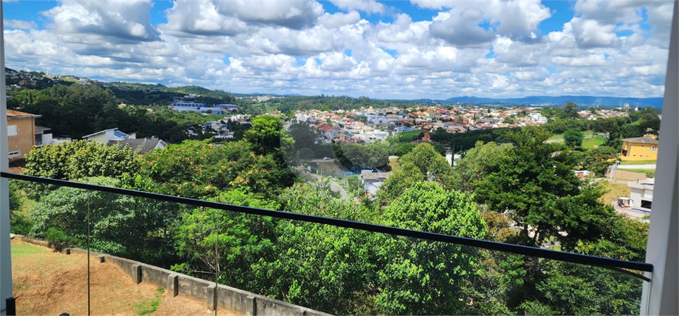 Casa à venda ou para alugar com 4 suítes no condomínio Residencial Delle Stelle, Louveira - SP