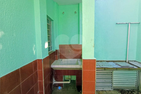 Sobrado à venda com 3 quartos em Chora Menino, São Paulo, SP