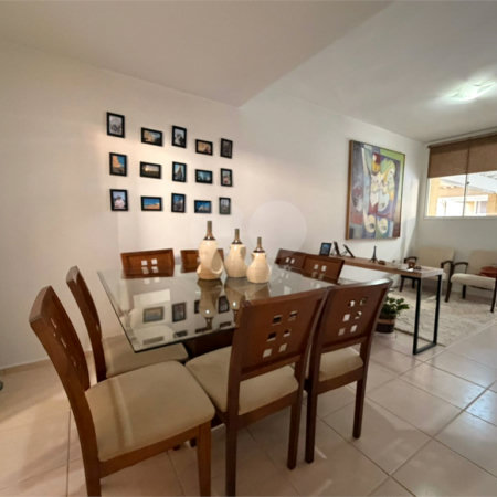 Casa à venda com 3 quartos, sendo 1 suíte, no condomínio Village Sarriá, Sorocaba - SP