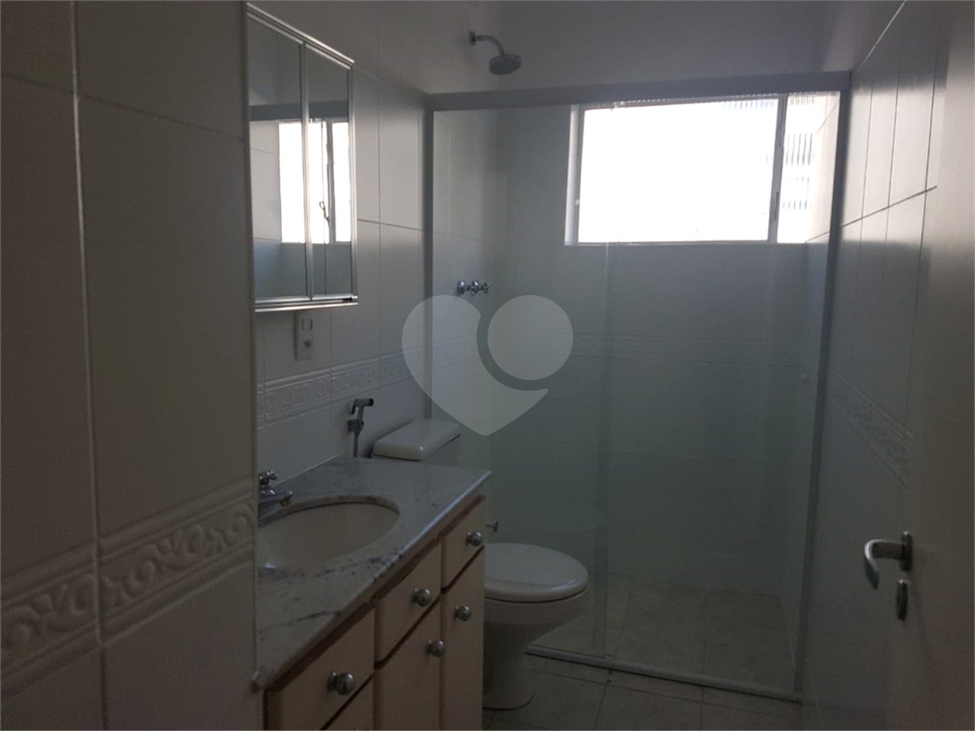Apartamento à venda com 3 quartos, sendo 1 suíte, em Jardim Paulista, São Paulo, SP