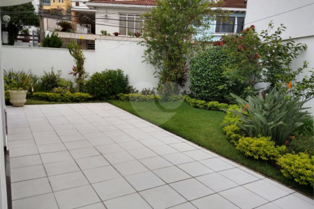 Sobrado à venda com 3 quartos, sendo 1 suíte,  em Jardim Franca, São Paulo, SP