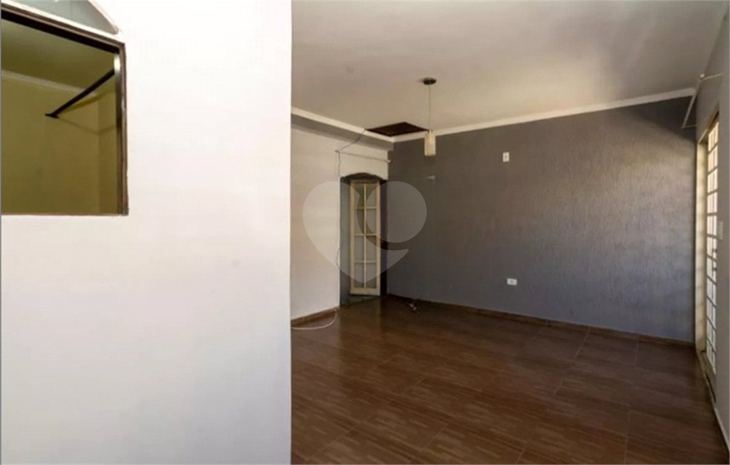 Casa à venda com 5 quartos, sendo 1 suíte, em Vila Rosália, Guarulhos, SP
