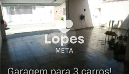 Casa à venda com 3 quartos, sendo 1 suíte,  em Jardim Altos de Santana II, Jacareí, SP