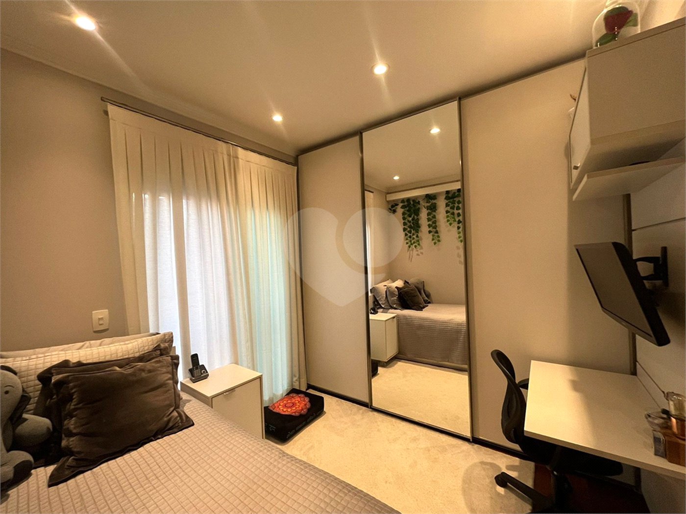 Apartamento à venda com 4 suítes em Santana, São Paulo, SP