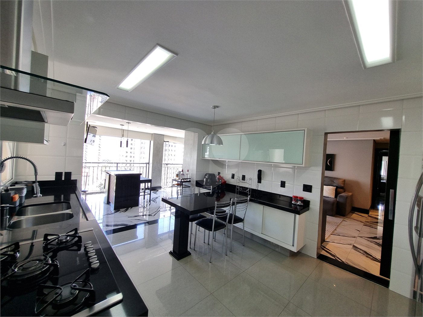 Apartamento à venda com 4 quartos, sendo 2 suítes, em Santana, São Paulo, SP