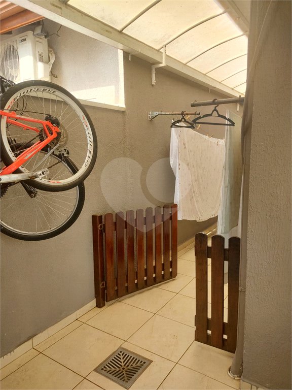 Casa à venda com 3 quartos, sendo 1 suíte, no condomínio Campos do Conde I, Paulínia - SP