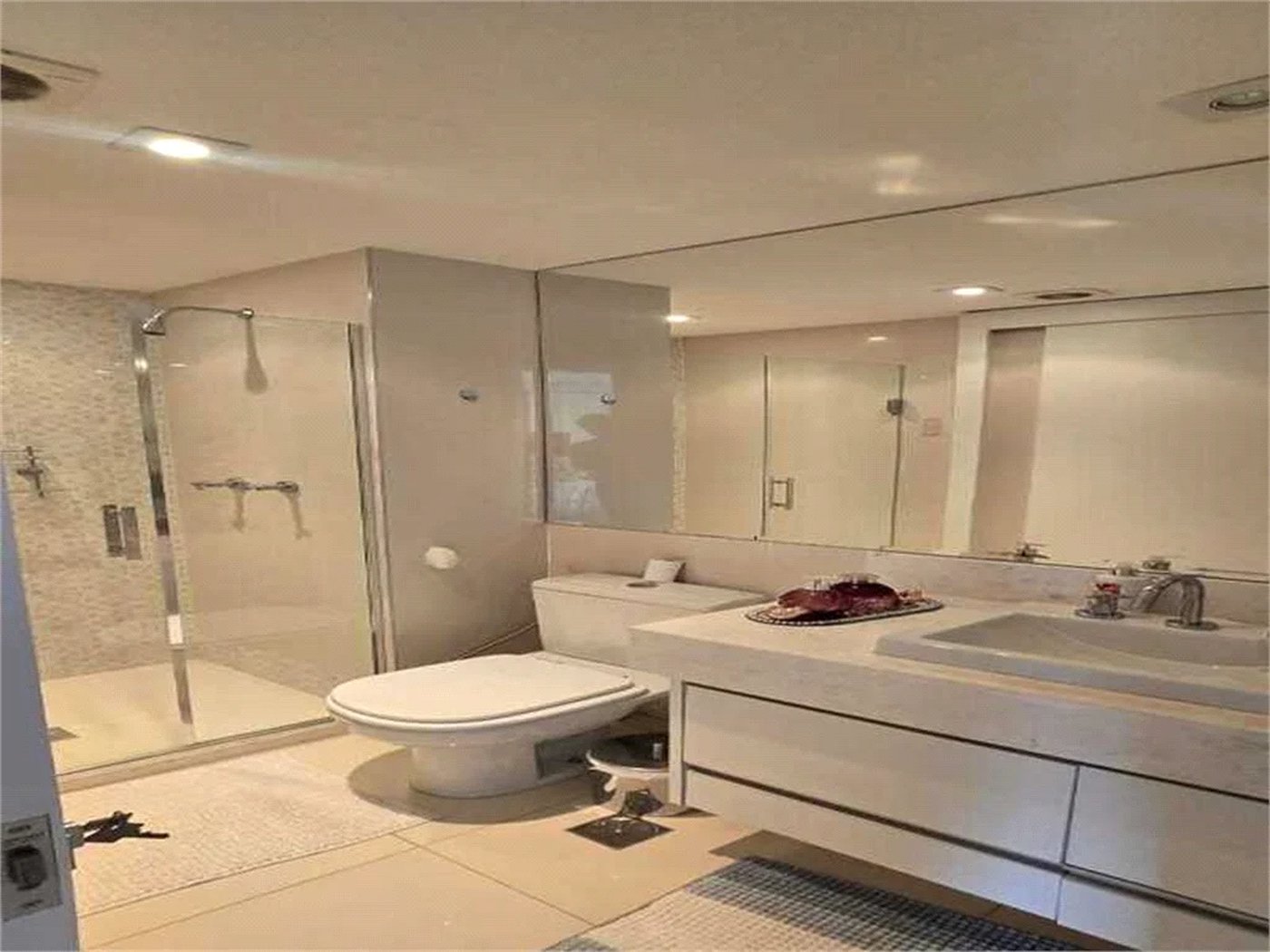 Apartamento à venda com 2 quartos, sendo 1 suíte, em Vila Gertrudes, São Paulo, SP