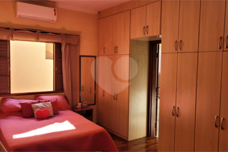 Casa em Condomínio, no Parque Sabará
