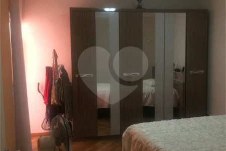 Sobrado à venda com 4 quartos, sendo 1 suíte, em Vila Maria Alta, São Paulo, SP