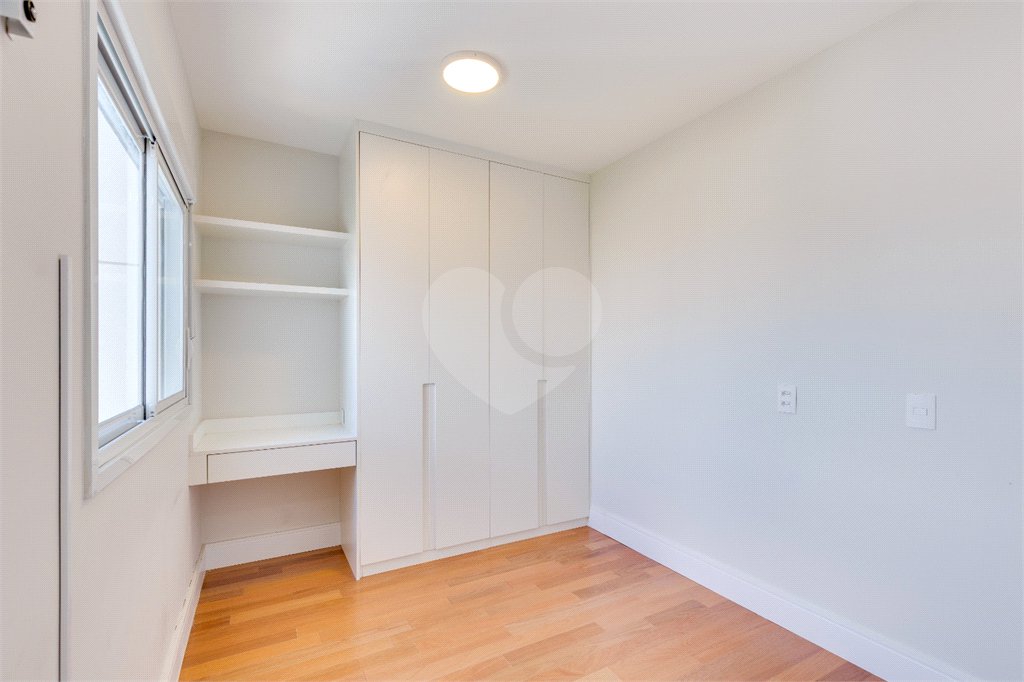 Apartamento à venda com 3 quartos, sendo 2 suítes, em Santo Amaro, São Paulo, SP