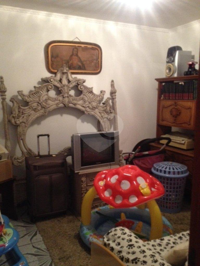 Casa à venda com 4 quartos, sendo 3 suítes, em Vila Paiva, São Paulo, SP
