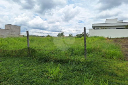 Terreno à venda com 1 suíte em Pinheirinho, Vinhedo, SP
