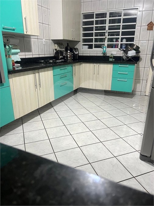 Casa à venda com 3 quartos, sendo 1 suíte,  em Jardim Náutico, Mogi das Cruzes, SP