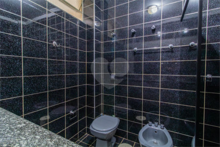 Apartamento à venda com 3 quartos, sendo 1 suíte, em Higienópolis, São Paulo, SP