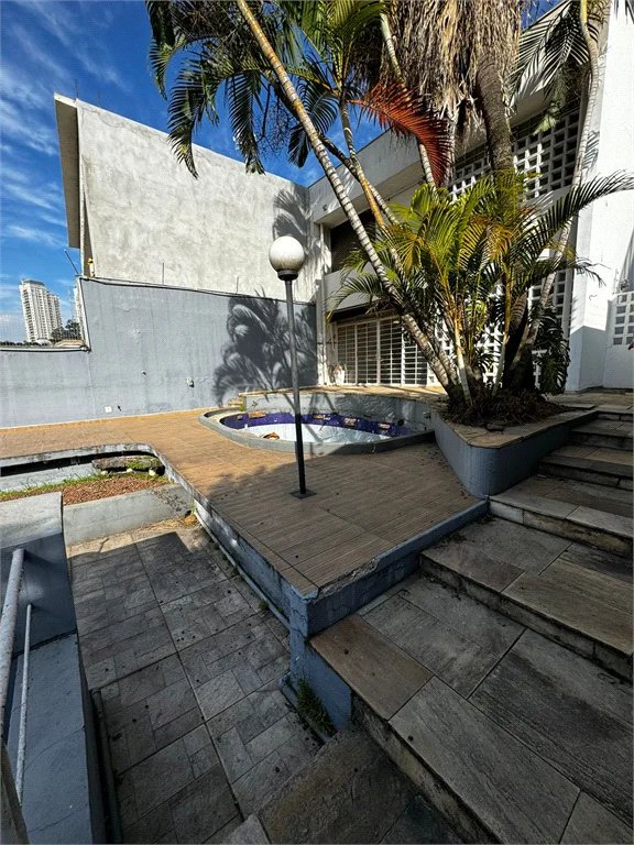 Casa à venda ou para alugar com 4 quartos, sendo 2 suítes, em Vila Andrade, São Paulo, SP