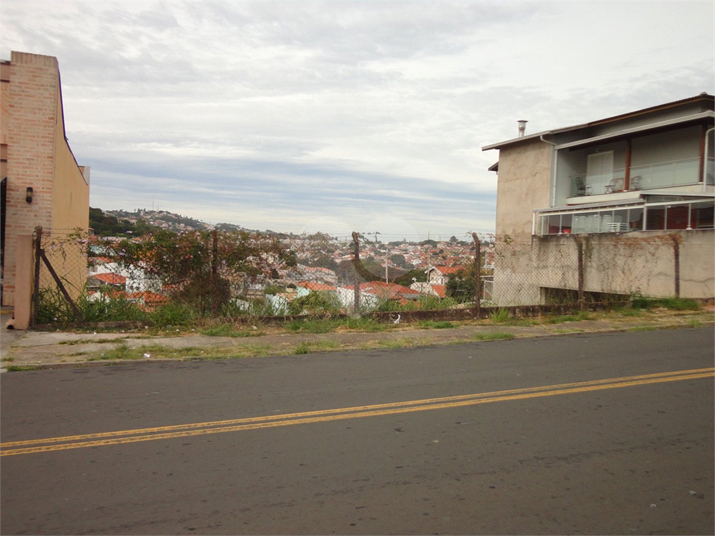 Terreno à venda em Jardim das Vitórias Régias, Valinhos, SP