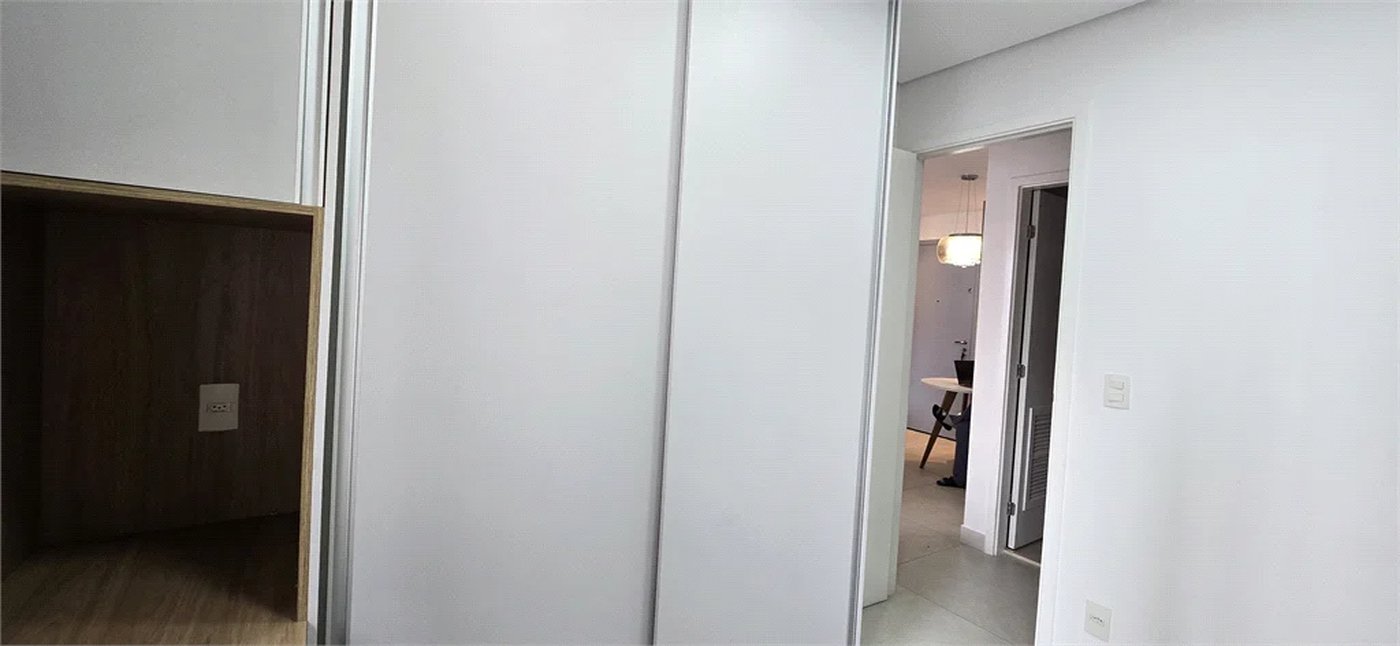 Apartamento à venda com 2 quartos, sendo 1 suíte,  em Vila Andrade, São Paulo, SP
