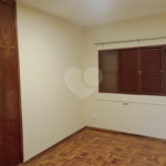 Casa à venda com 4 quartos, sendo 1 suíte, em Vila Rosa, Itapetininga, SP